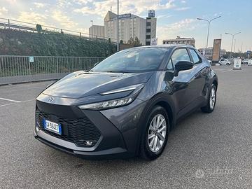 Toyota C-HR 1.8 hev Active fwd e-cvt