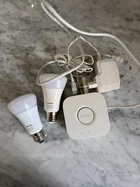 Philips Hue Bridge + 2 lampadine E27 White & Color