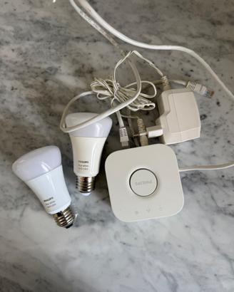 Philips Hue Bridge + 2 lampadine E27 White & Color