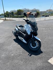 Xmax 400