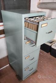 Schedario vintage marca Antonio Ferretti