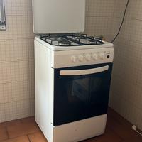 Macchina gas 4 fornelli