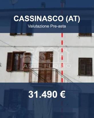 Immobile in asta di 380 m² con box auto a Cassinas