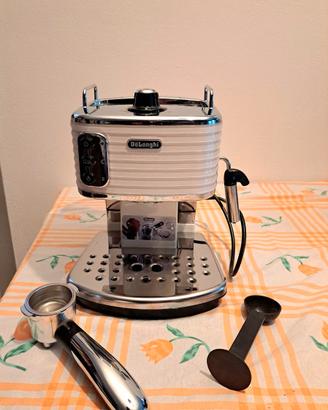 Macchina da caffè espresso manuale De'Longhi