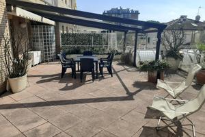 Appartamento Climatizzato con Terrazzo Abitabile