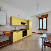 Tarcento CENTRO - Bilocale con balcone e garage