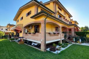 Villa a schiera Casalgrande [Cod. rif 3330448VRG]