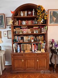 Credenza con alzata a libreria, arco a tutto sesto