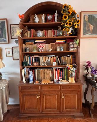Credenza con alzata a libreria, arco a tutto sesto