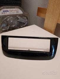 mascherina stereo auto 