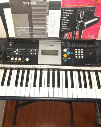 tastiera musicale Yamaha E223