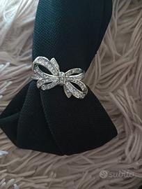 Anello fiocchetto scintillante Nuovo.