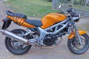 MOTO SUZUKI SV 650