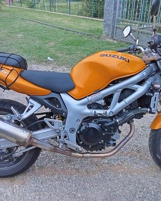 MOTO SUZUKI SV 650