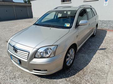 Toyota Avensis 2.0 D-4D 16V Station Wagon DOPPIO T