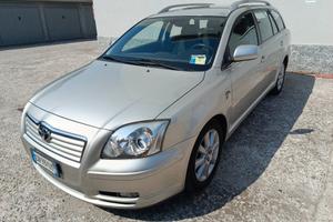 Toyota Avensis 2.0 D-4D 16V Station Wagon DOPPIO T