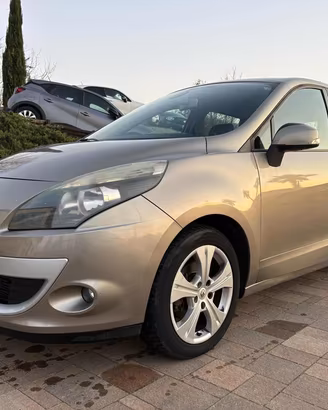 RENAULT Scenic X-Mod 1.5 dCi 110CV Luxe