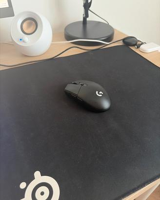 Mouse Logitech 305 e Steelseries Large QCK Mat