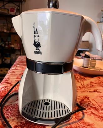 Mokkona Bialetti. Macchina caffe espresso con caps