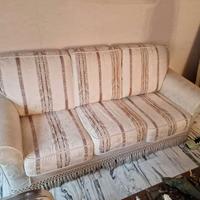 Set divano 3 posti e 2 poltrone