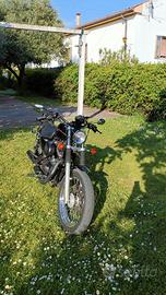 Harley-Davidson Sportster 883 (anno 2005)