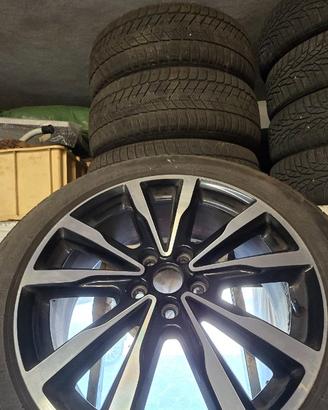 4 cerchi ford kuga originali con gomme invernali