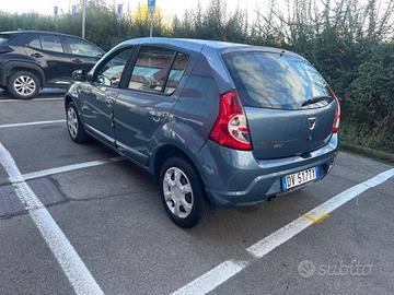 Dacia Sandero 1.2 16V Lauréate 2009 117.000 KM