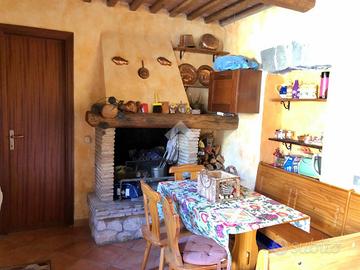 CASA INDIPENDENTE A MONTEFIASCONE