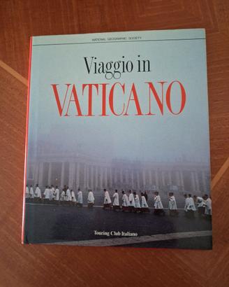 LIBRO: VIAGGIO IN VATICANO
