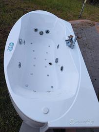 Vasca Idromassaggio 