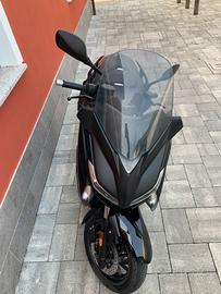 Yamaha X-Max 400