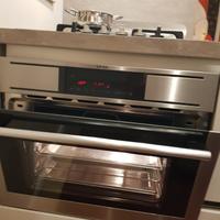 Forno compatto cottura a vapore Aeg