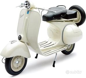 Modellino scala 1:6 Vespa 150 VL 49273