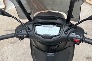 Piaggio bevely 300 Dep Blek