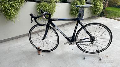 Bici da corsa in carbonio Felt F5