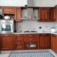 Cucina classica in legno