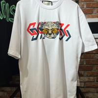 Oversized gucci tshirt