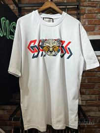 Oversized gucci tshirt