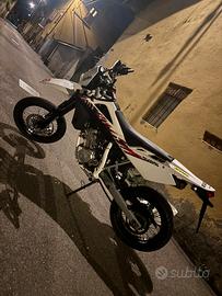 Husqvarna 125 4 tempi