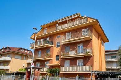 3 LOCALI A SAN BENEDETTO DEL TRONTO