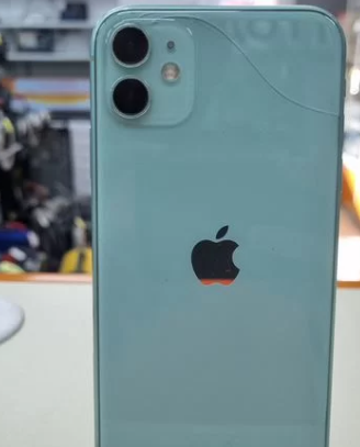 iPhone 11, 64 ГБ, SIM + eSIM