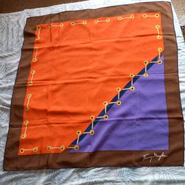 foulard di Therry Mugler