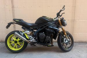 Triumph speed triple 1200 rs