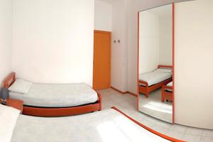 Vicino al mare, 2 matrimoniali, Clima e posto auto