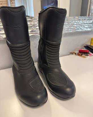 stivali moto donna TCX 37 pari a nuovo