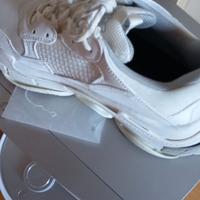 Balenciaga Triple S