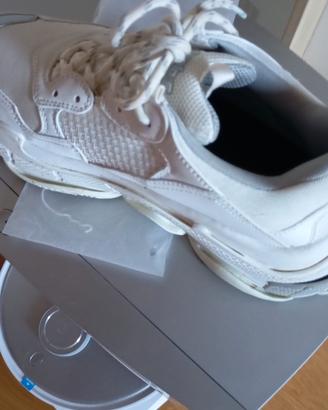 Balenciaga Triple S