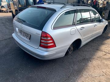 Ricambi Mercedes classe C SW W203 646 2006