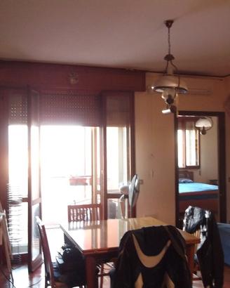 Appartamento trilocale 60mq con garage e posti aut