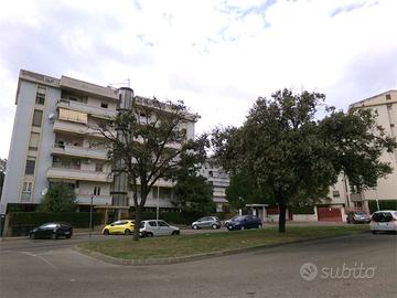 quadrivano libero su tre lati